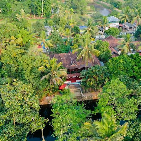 Hotel Garggi Backwater Retreat Kottayam Exterior foto
