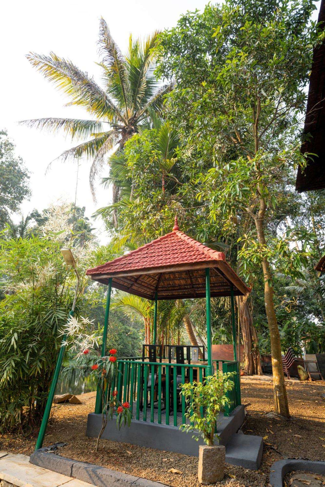 Hotel Garggi Backwater Retreat Kottayam Exterior foto